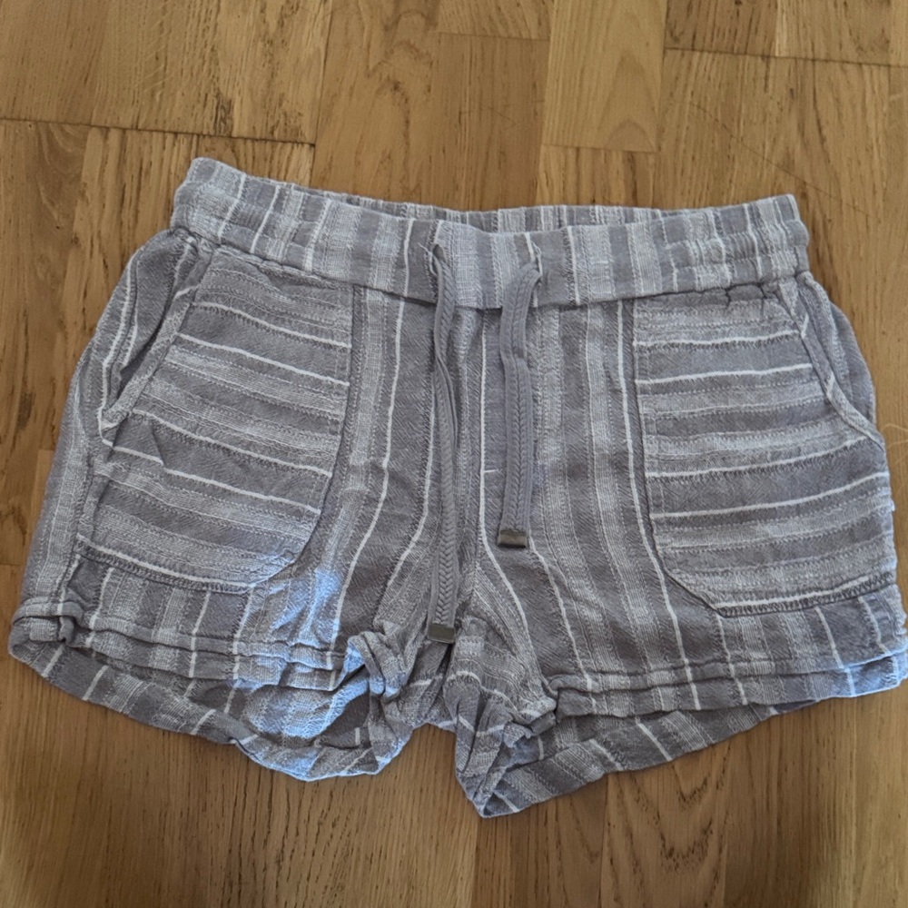 Style & Co. Light Gray Striped Women's Athletic Shorts